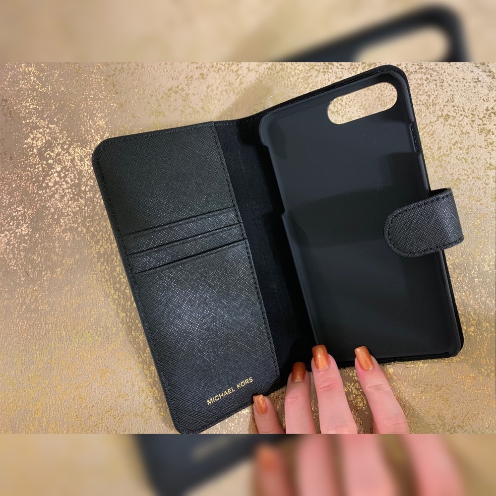 Michael Kors Leather Folio Phone Case - IPhone 7+
